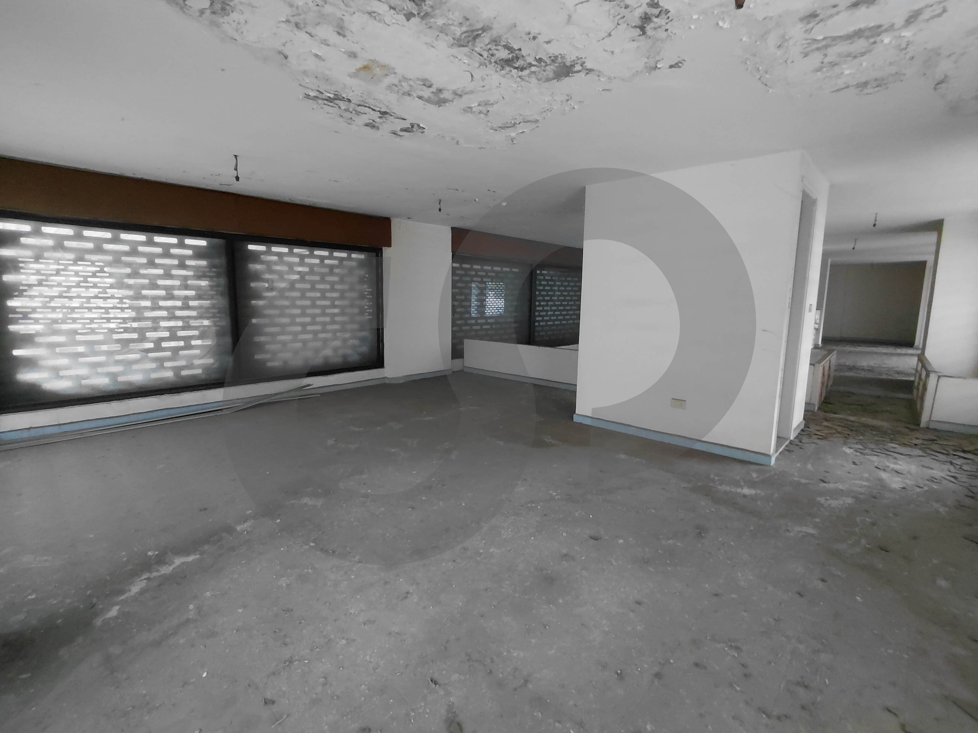 prime location, 5 parking, 6 Glass Facades, Jdaide — photo 3