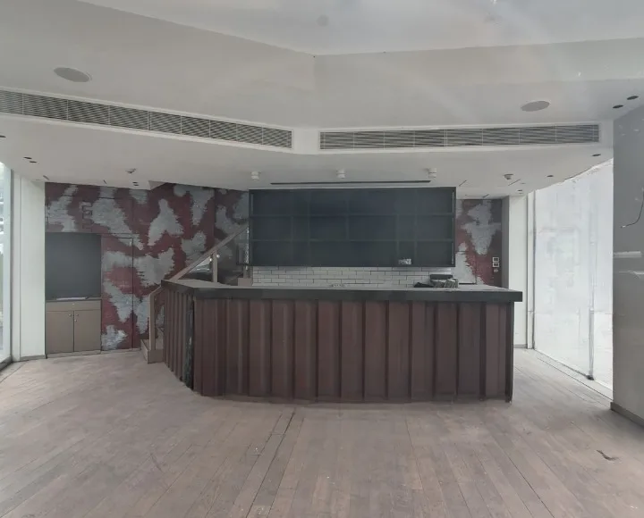 Shop for Rent in Verdun