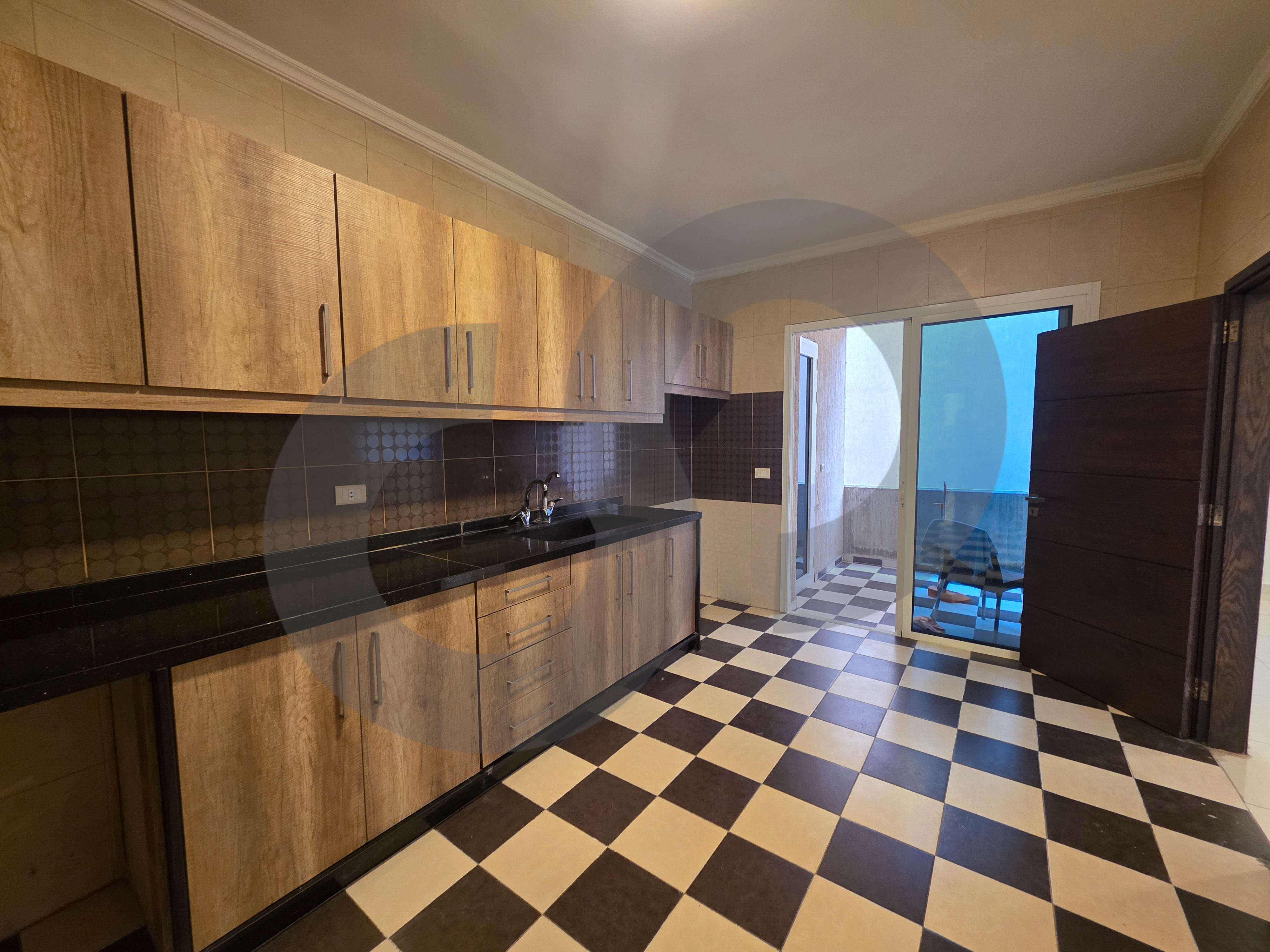STORAGE ROOM/KESEROUAN,ZOUK MIKAEL / comfort living — الصورة 3