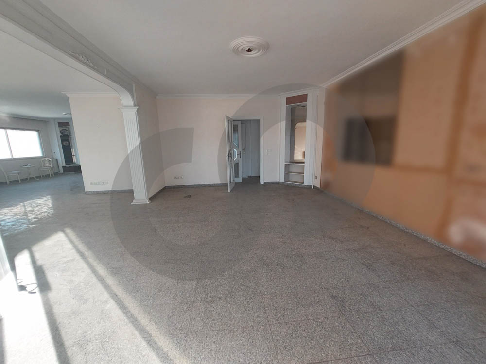 Beirut-Ain el tineh , Calm Area Double Entrance — photo 2