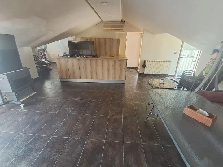 Furnished Rooftop for Rent in Ain Saadeh — الصورة 4