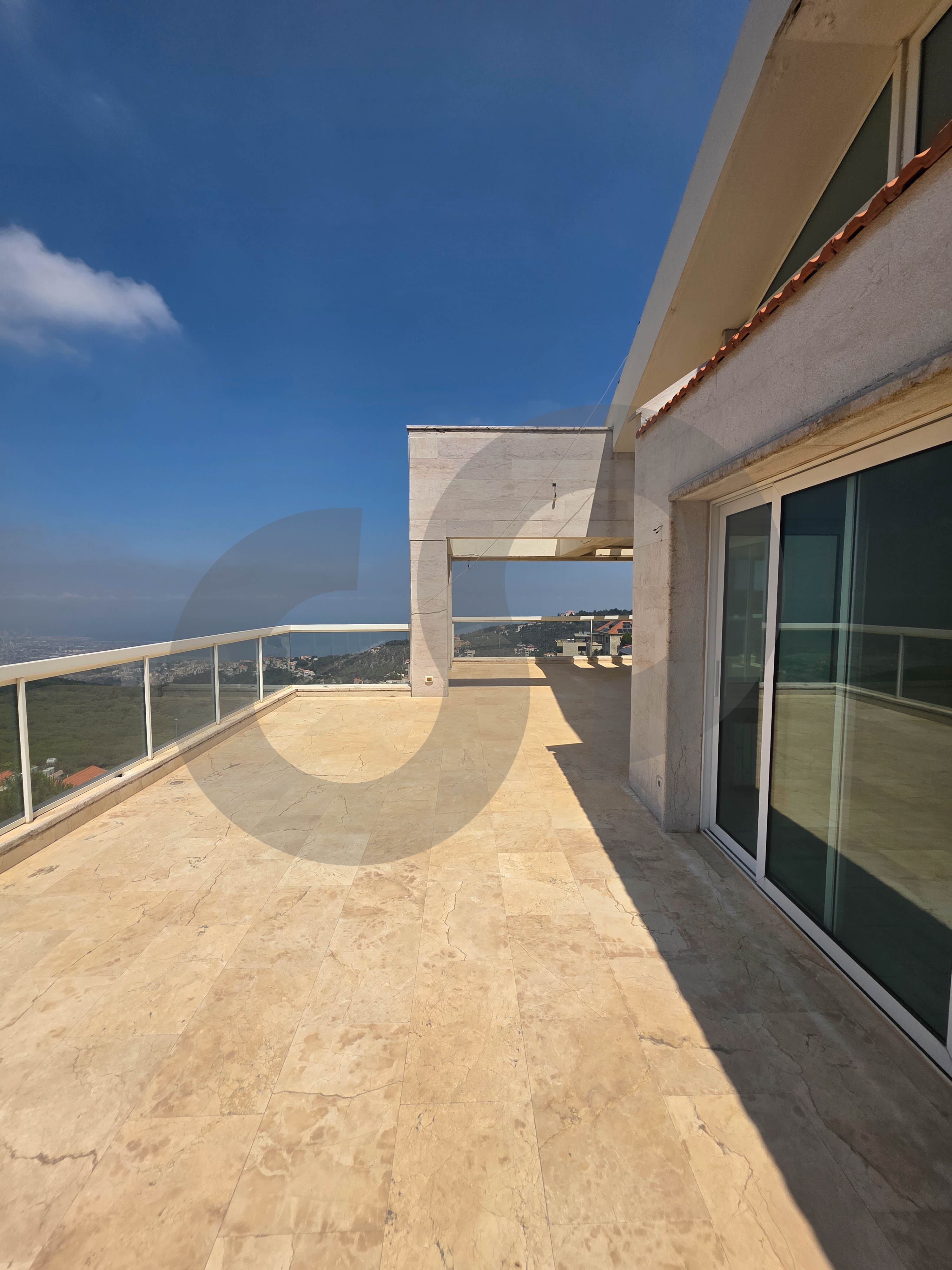 Massive 325 m2 Apartment - Panoramic Broummana Sea Views – Prime Renovation Project — الصورة 3