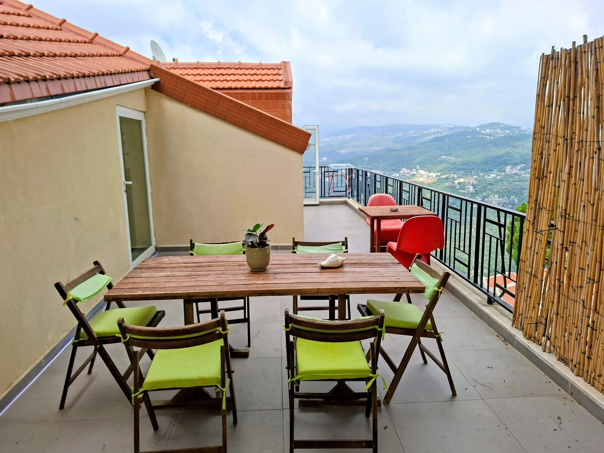 Furnished Rooftop for Rent in Beit Mery — الصورة 5