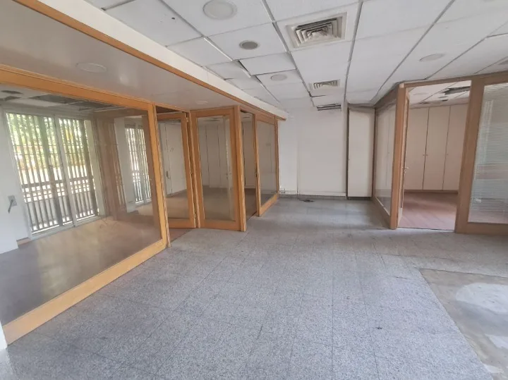 Office Space for Rent in Achrafieh — الصورة 2