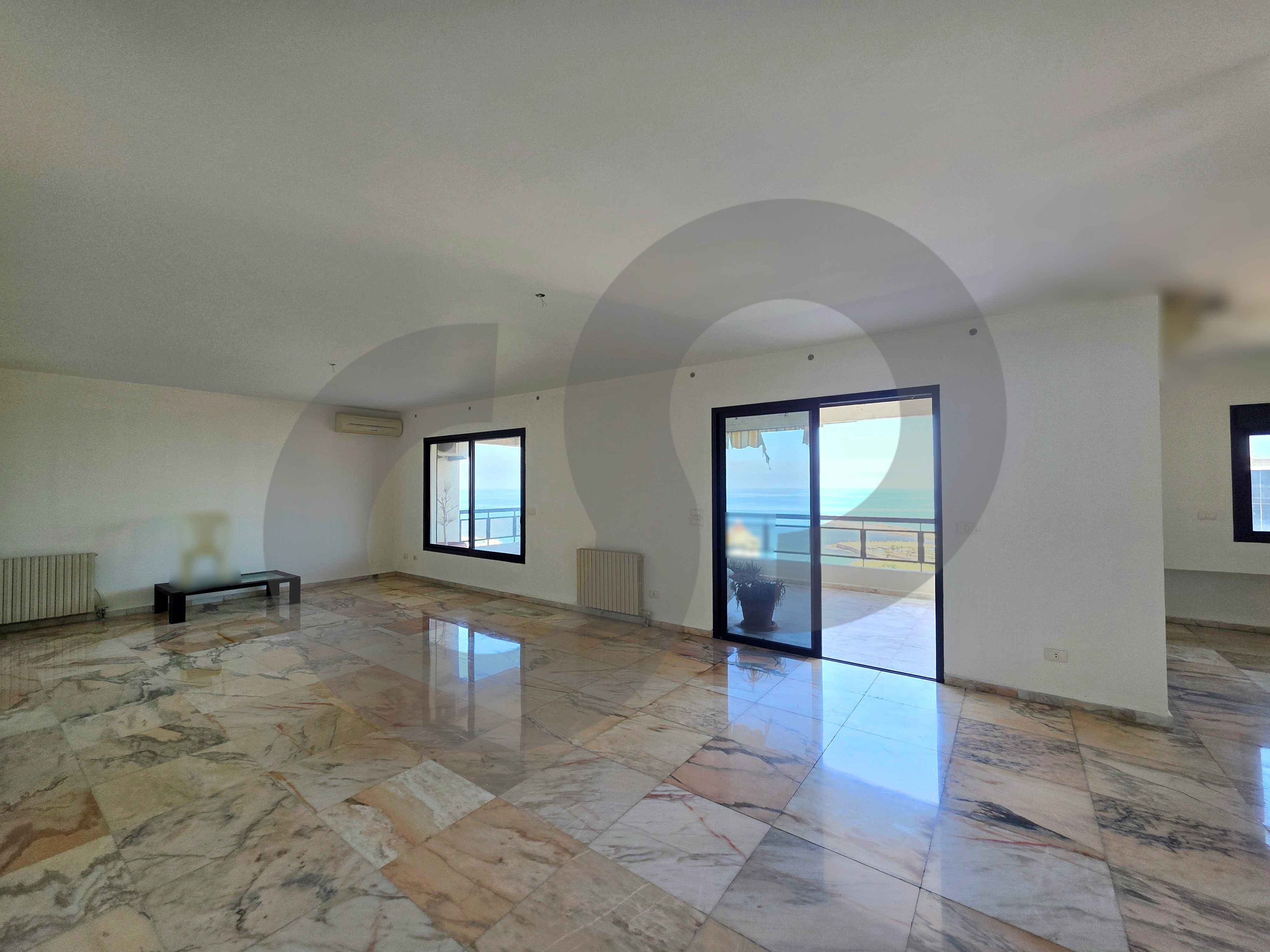 RENT/calm neighborhood/kaslik,KESEROUAN /Semi Furnished/Sea view — الصورة 2