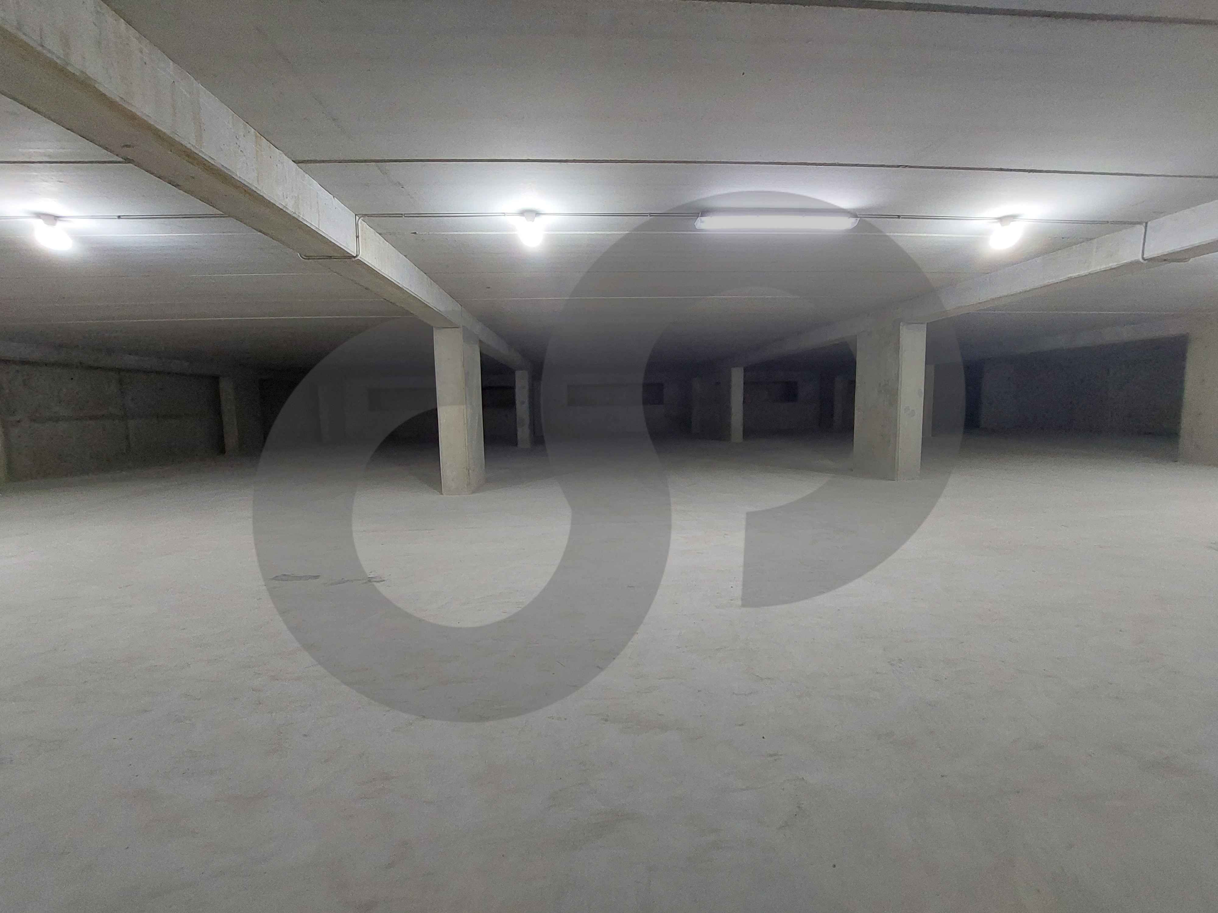 WAREHOUSE/Directly on the highway/AMCHIT,JBEIL — الصورة 2