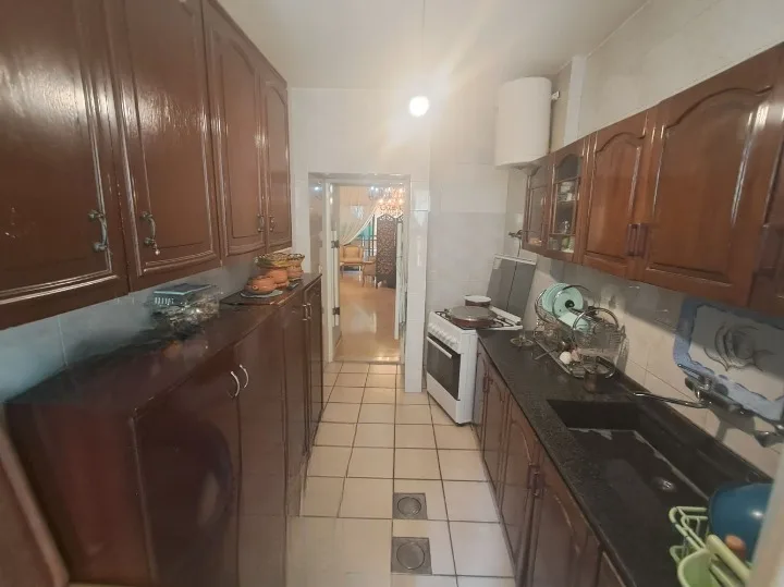 Apartment for Sale in Ras El Nabaa — الصورة 4
