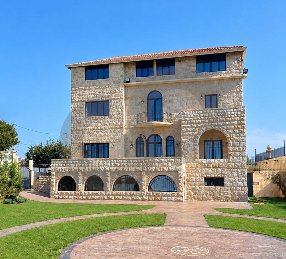 Lebanese Stone Villa/triplex/Elegant Architecture/easy access/ALEY — الصورة 3