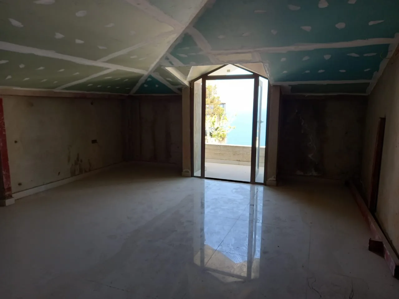 Duplex for Rent in Haret Sakher — الصورة 5
