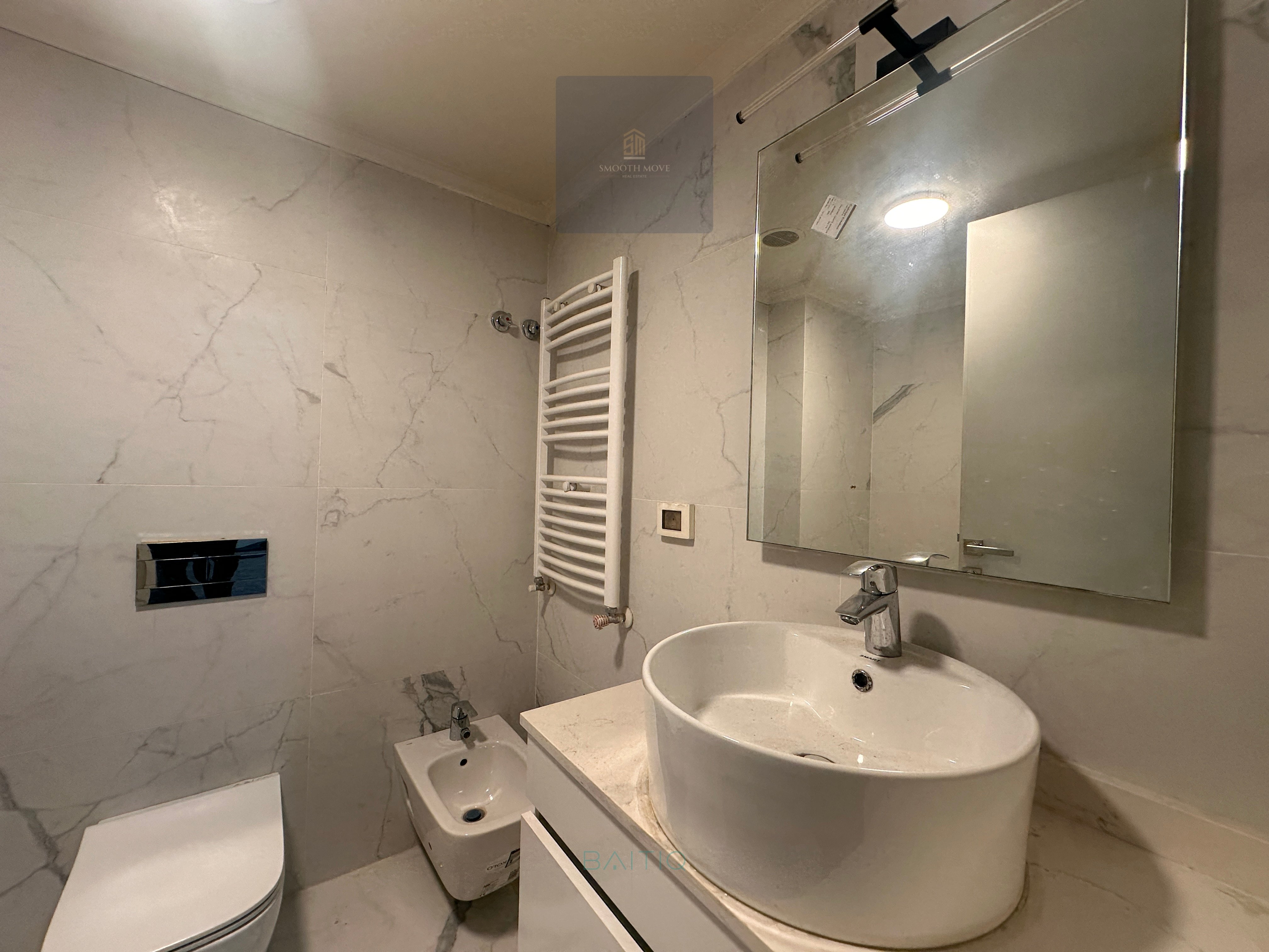 Spacious Apartment in Prime Location for Rent in Downtown, Beirut — الصورة 4