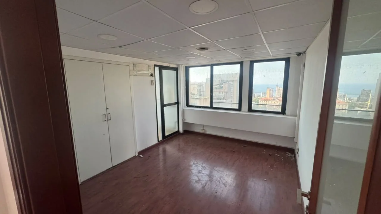 Office for Rent in Achrafieh — الصورة 6
