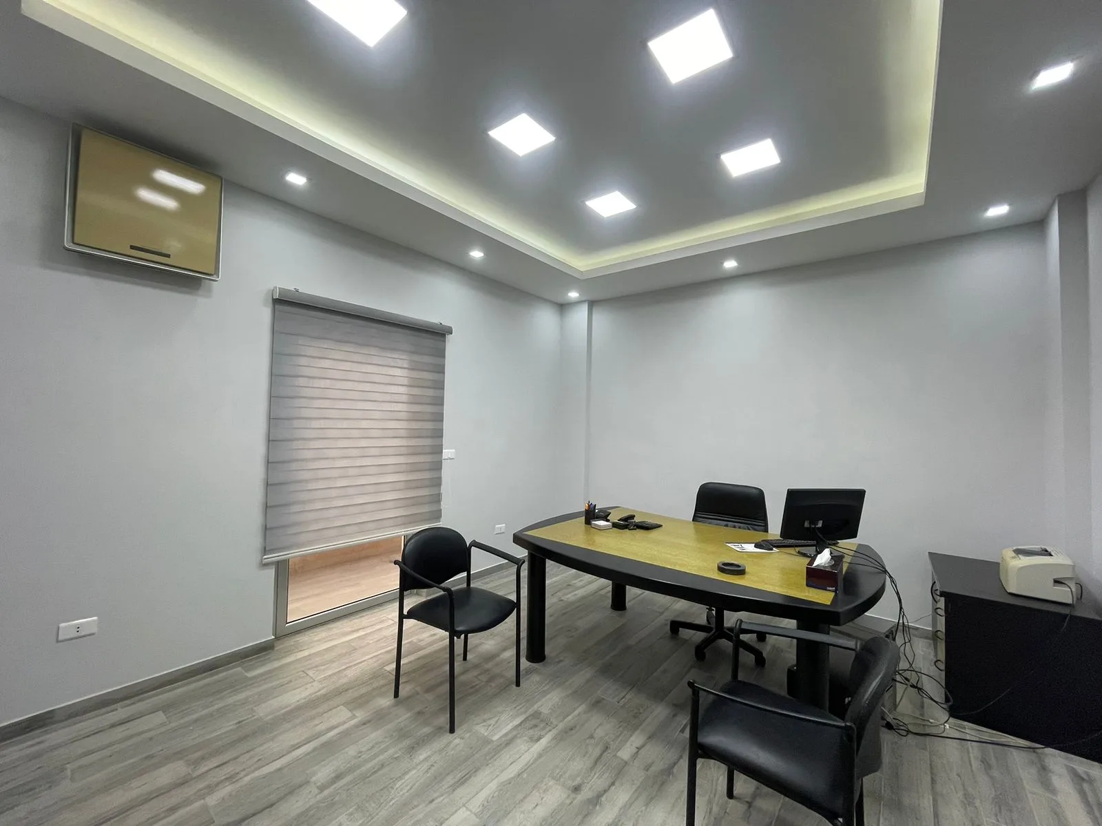 Office for rent in Batroun — الصورة 2