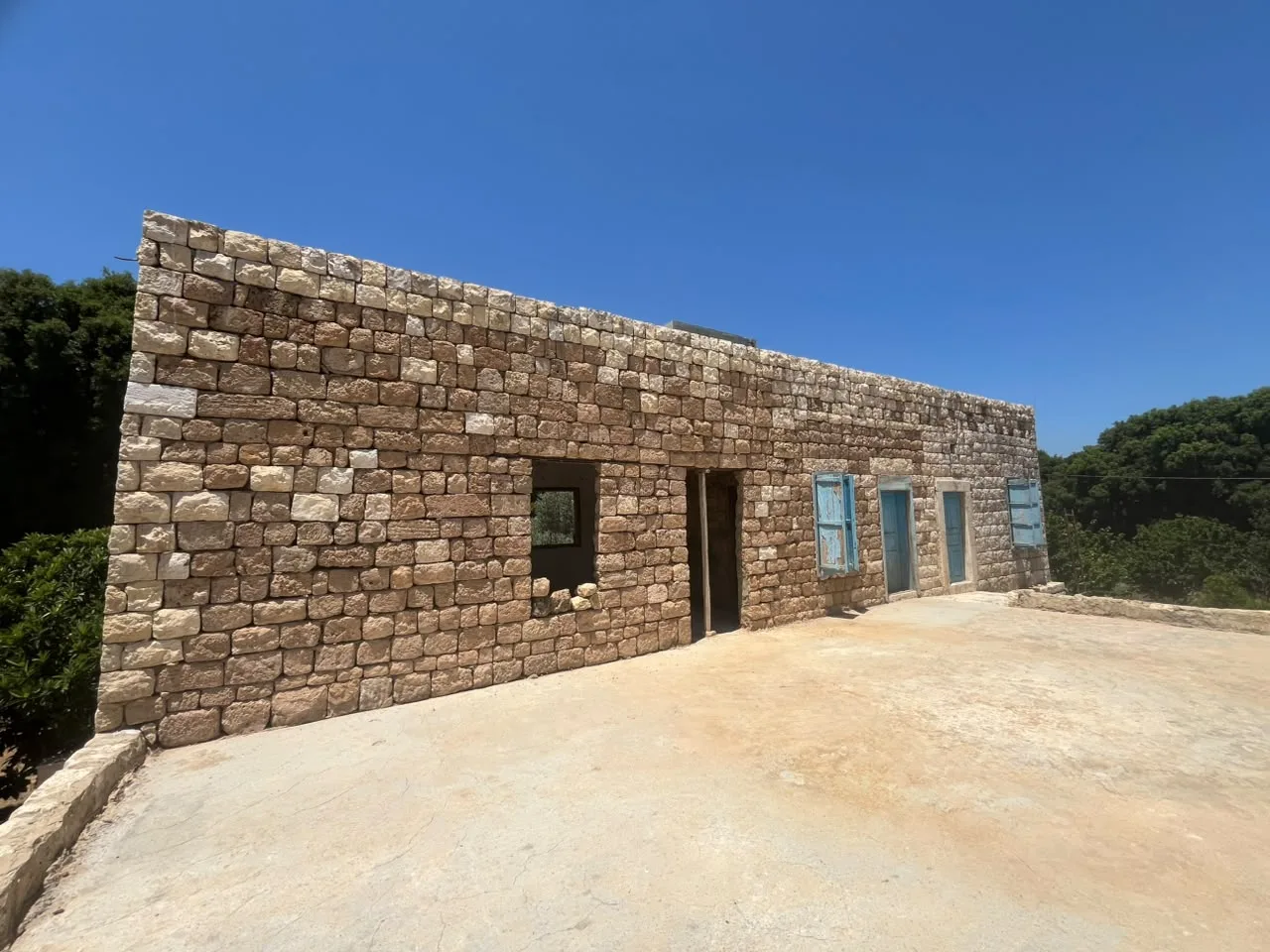 Land for Sale in Koura — الصورة 3
