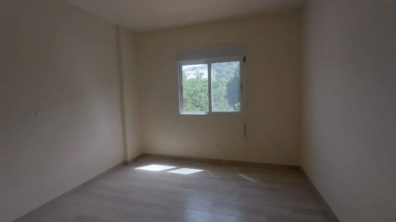 Apartment for Sale in Halat, Lebanon — الصورة 5