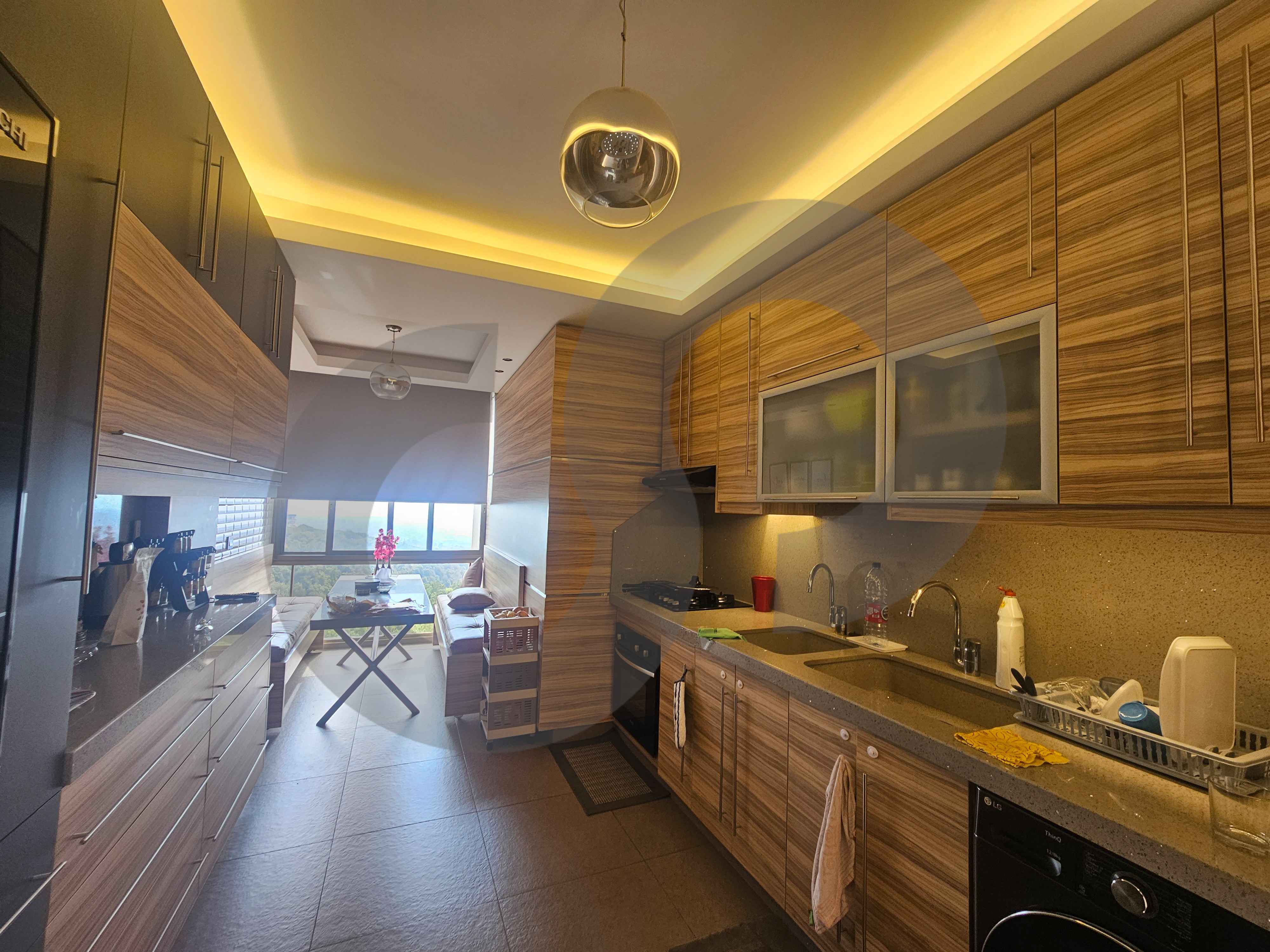 FULLY FURNISHED/Unobstructed Sea View/ Mar Roukouz,METN — الصورة 3
