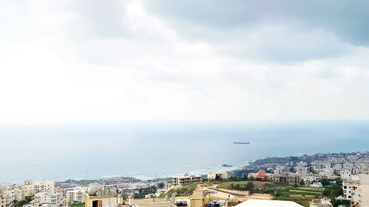 Land for Sale in Blat — الصورة 3