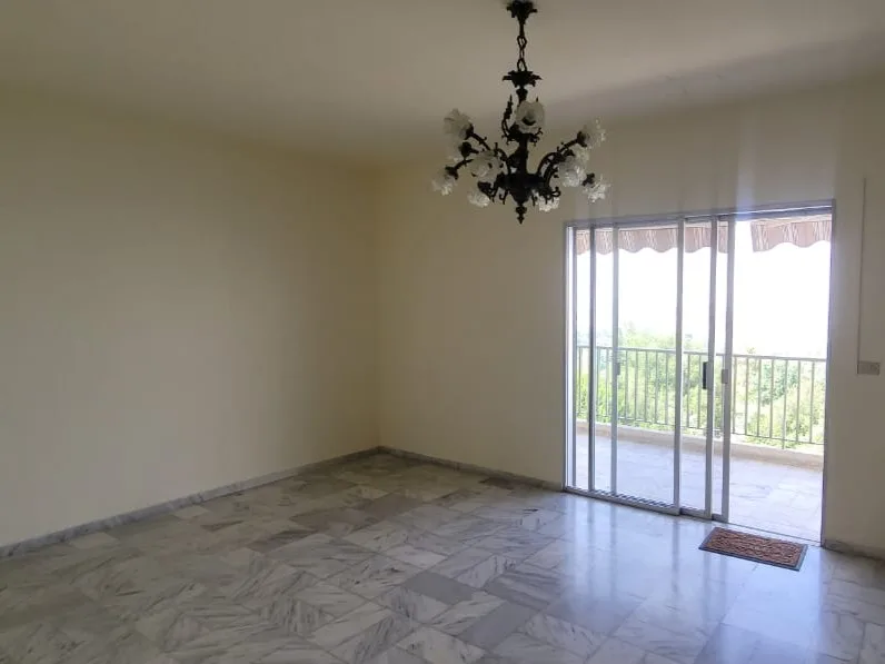 Apartment for Sale in Ajaltoun