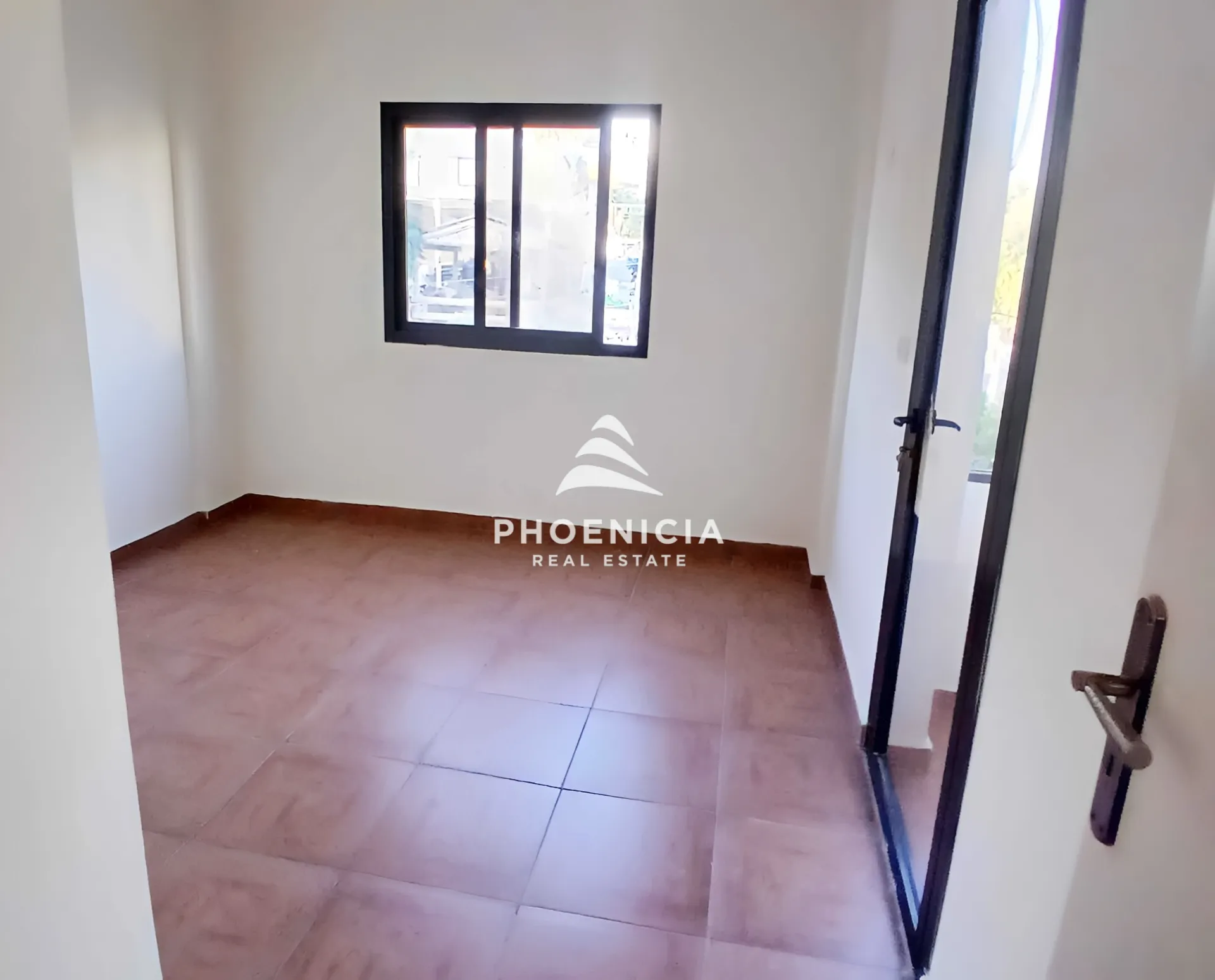 Apartment for sale in Amchit, Lebanon — الصورة 8