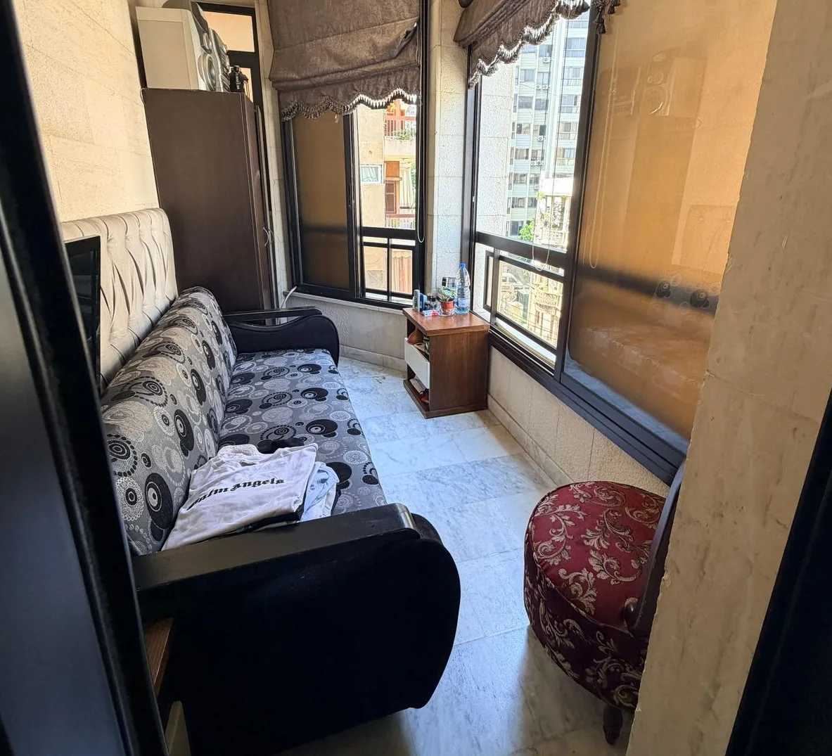 Apartment for Sale in Bourj Abi Haydar — الصورة 4