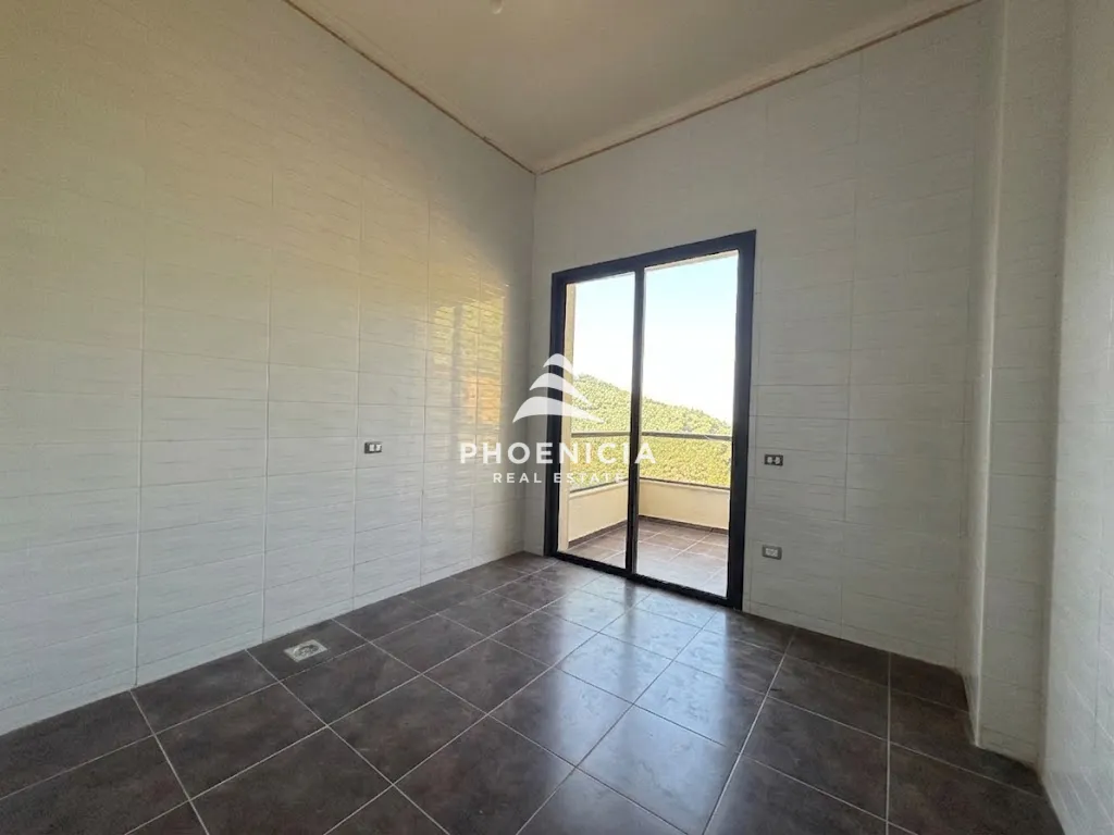 Apartment for sale in Blat, Jbeil, Lebanon — الصورة 6