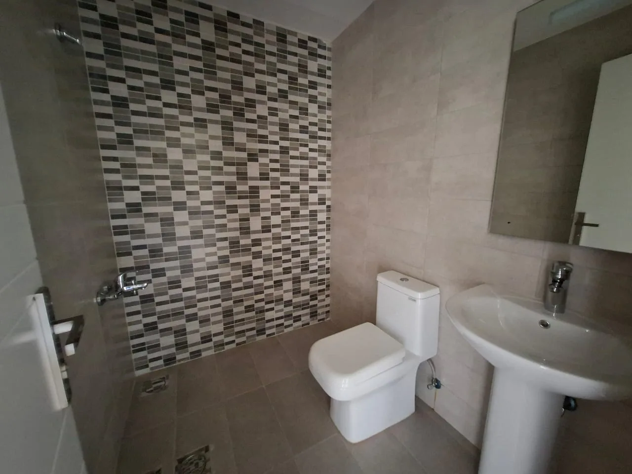 Duplex for Sale in Halat — الصورة 9