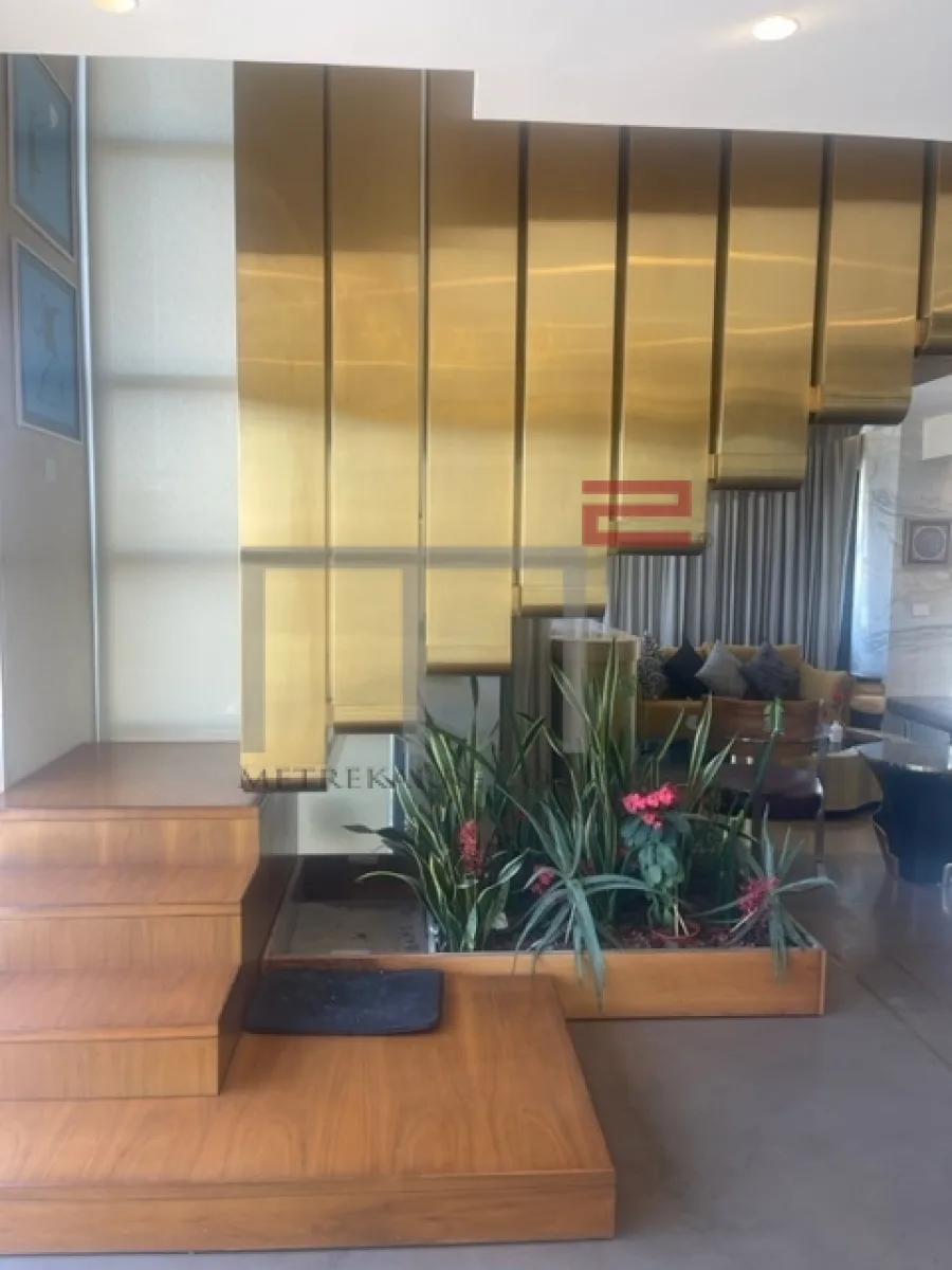 Duplex for Sale in Ain El Mreisse — الصورة 2