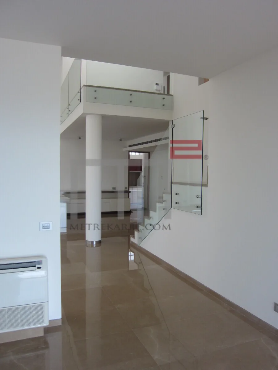 Duplex for Sale in Achrafieh — الصورة 3