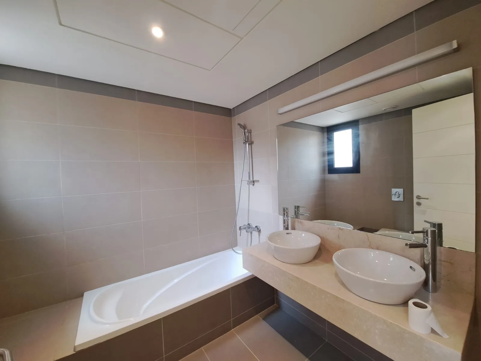Apartment for Sale in Aatchane, Lebanon — الصورة 6