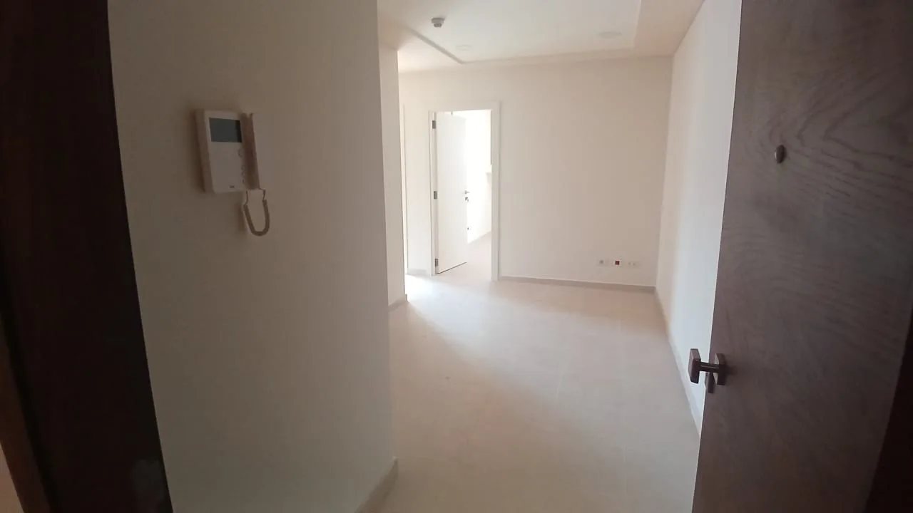 Office for rent in Dbayeh — الصورة 8
