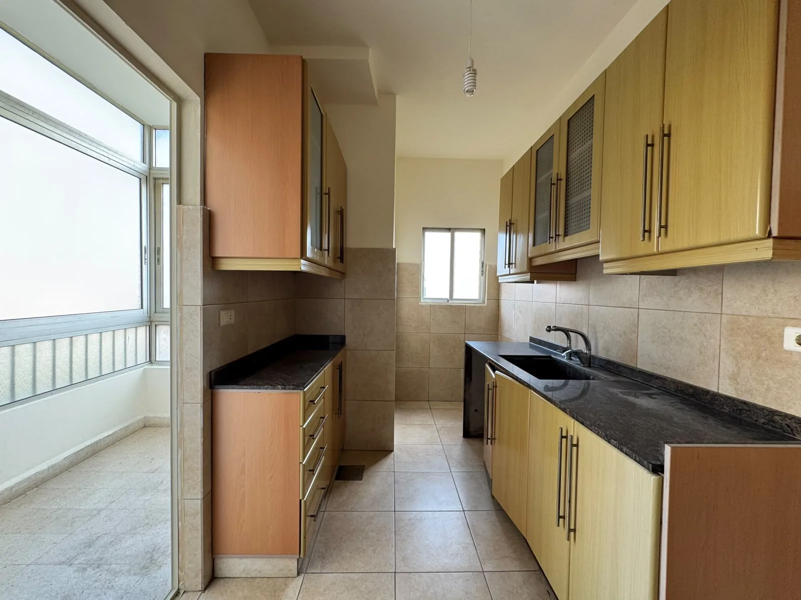 Apartment for rent in Achrafieh — الصورة 8