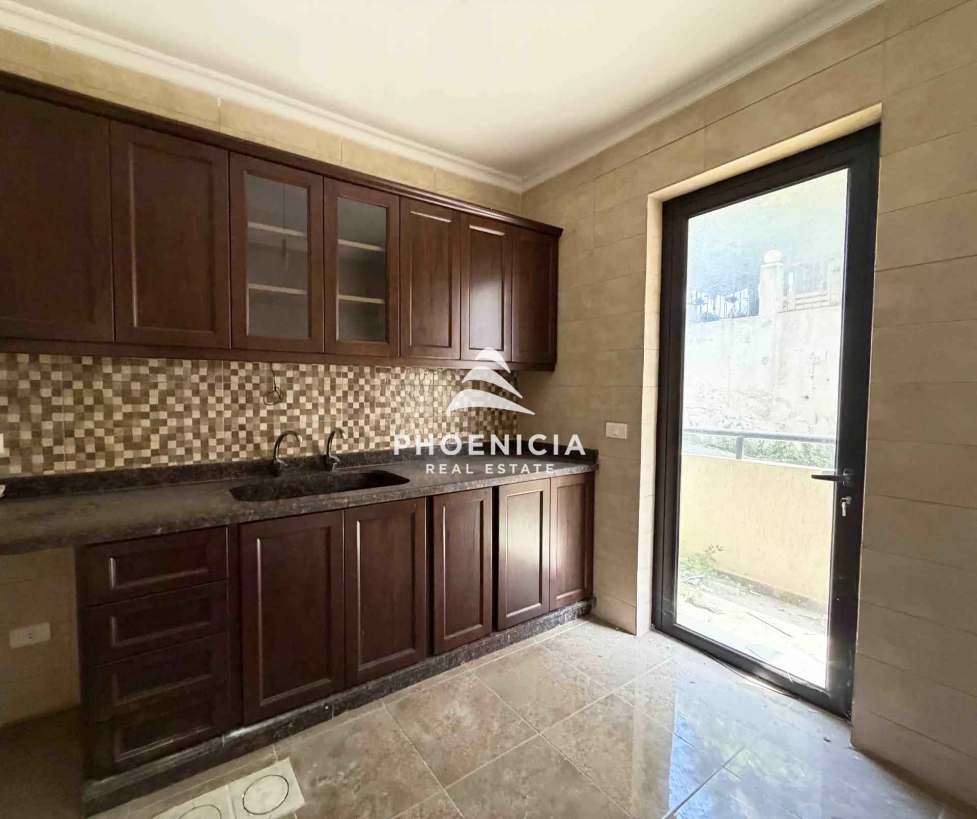 Apartment for sale in Blat, Jbeil, Lebanon — الصورة 3