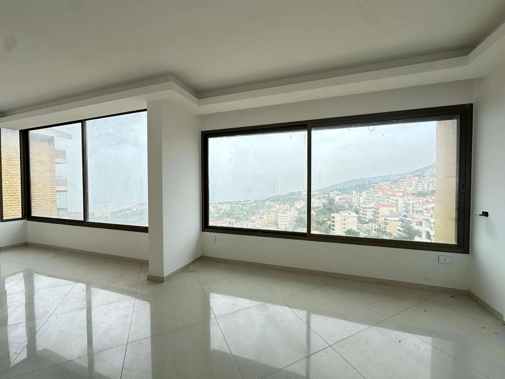 Apartment for Sale in Ain Saadeh — الصورة 2