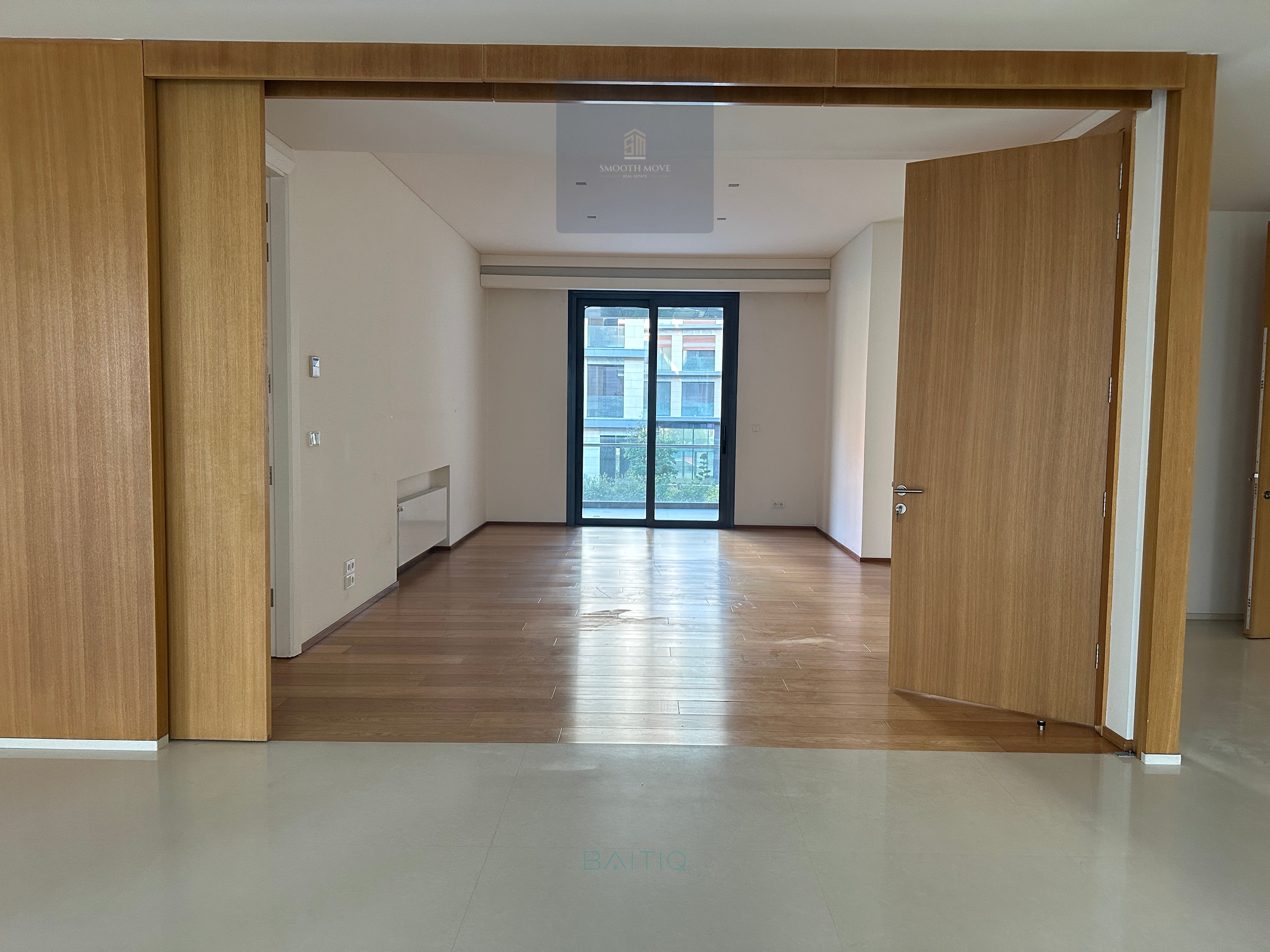 Huge Apartment for Sale in Downtown, Beirut — الصورة 3