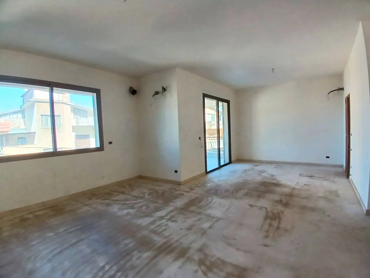Apartment for Sale in Cornet Chahwan
