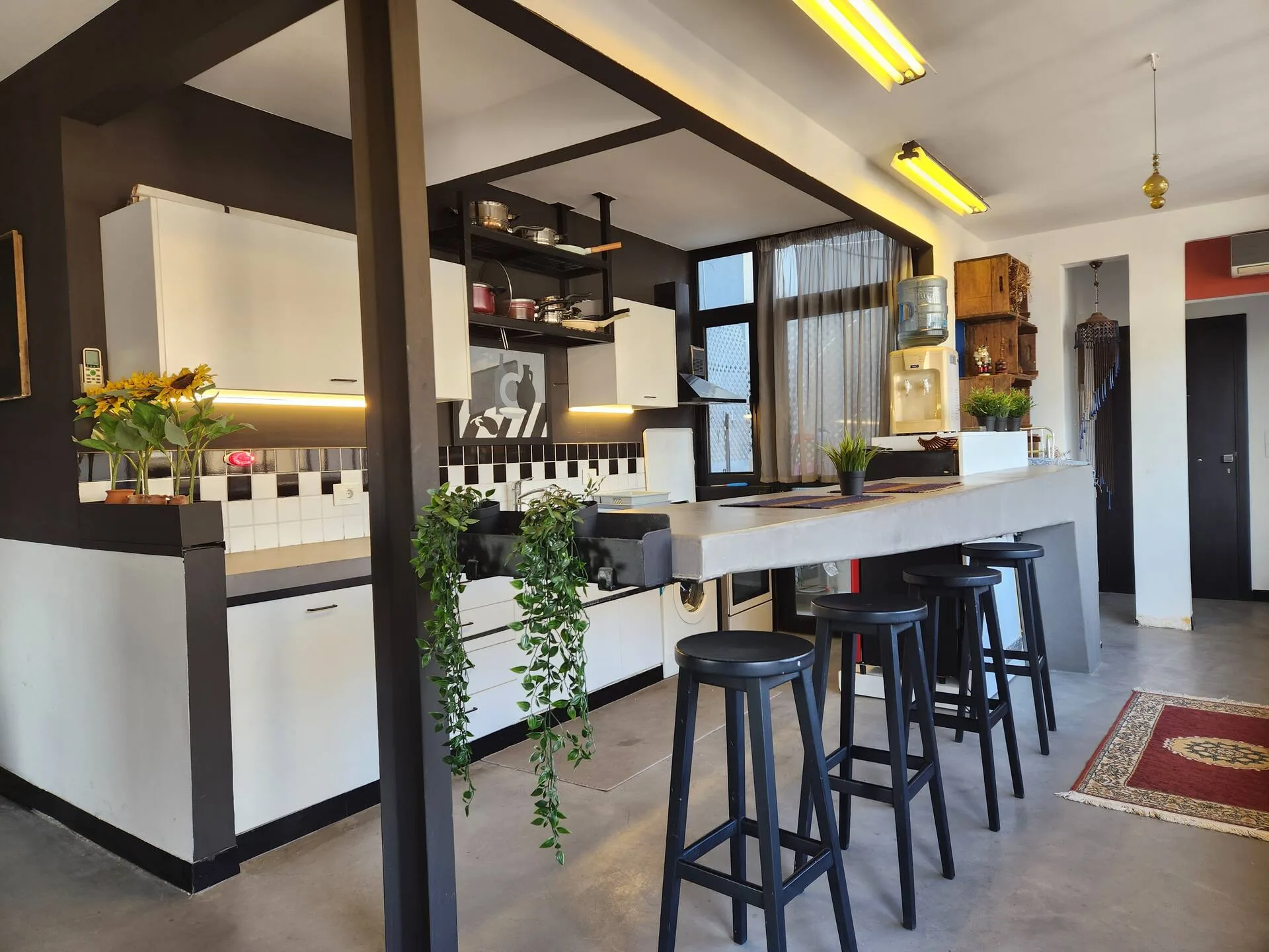 Apartment for sale in Mar Mikhael, Beirut, Lebanon — الصورة 4