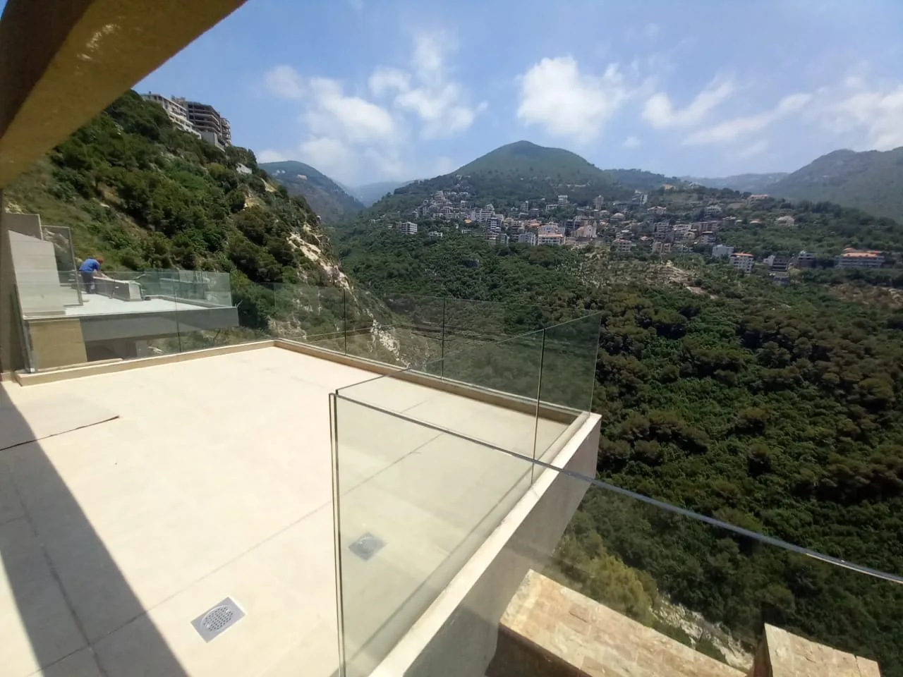 Duplex for Sale in Kfar Hbab, Lebanon — الصورة 8