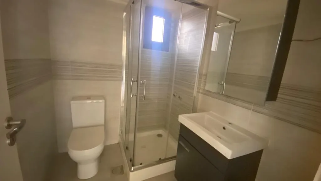 Duplex for Sale in Jouret El Ballout, Lebanon — الصورة 8