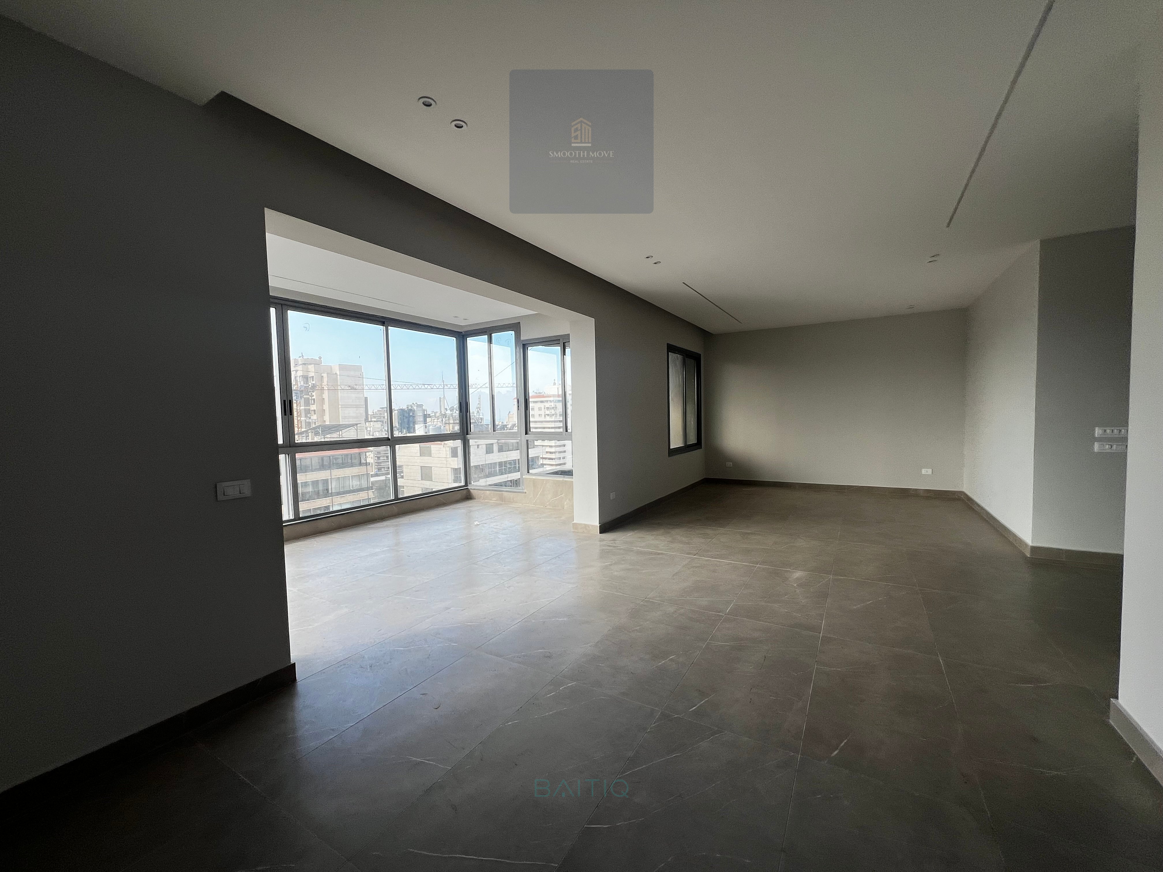 Spacious Apartment for Sale in Jnah — الصورة 3