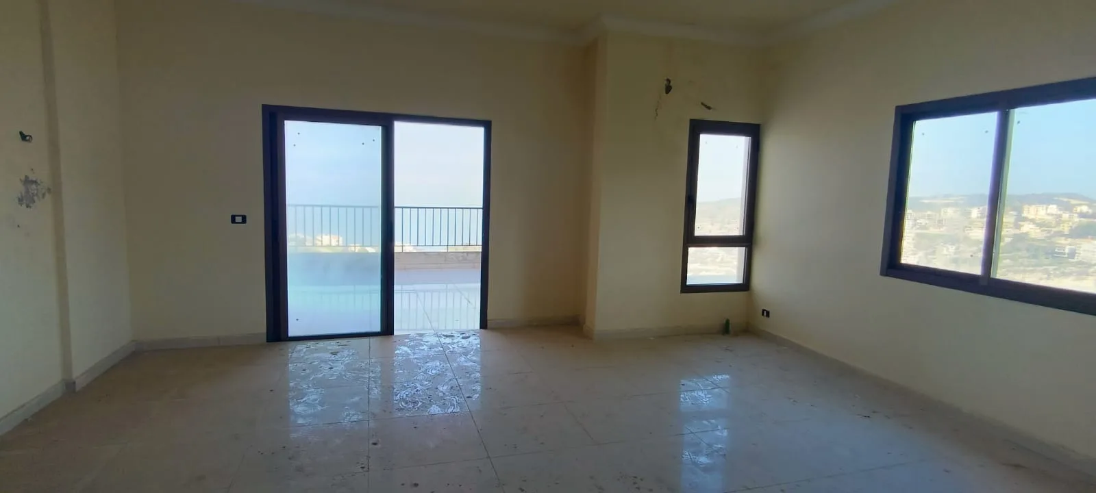 Apartment for Sale in Ghadras, Lebanon — الصورة 2
