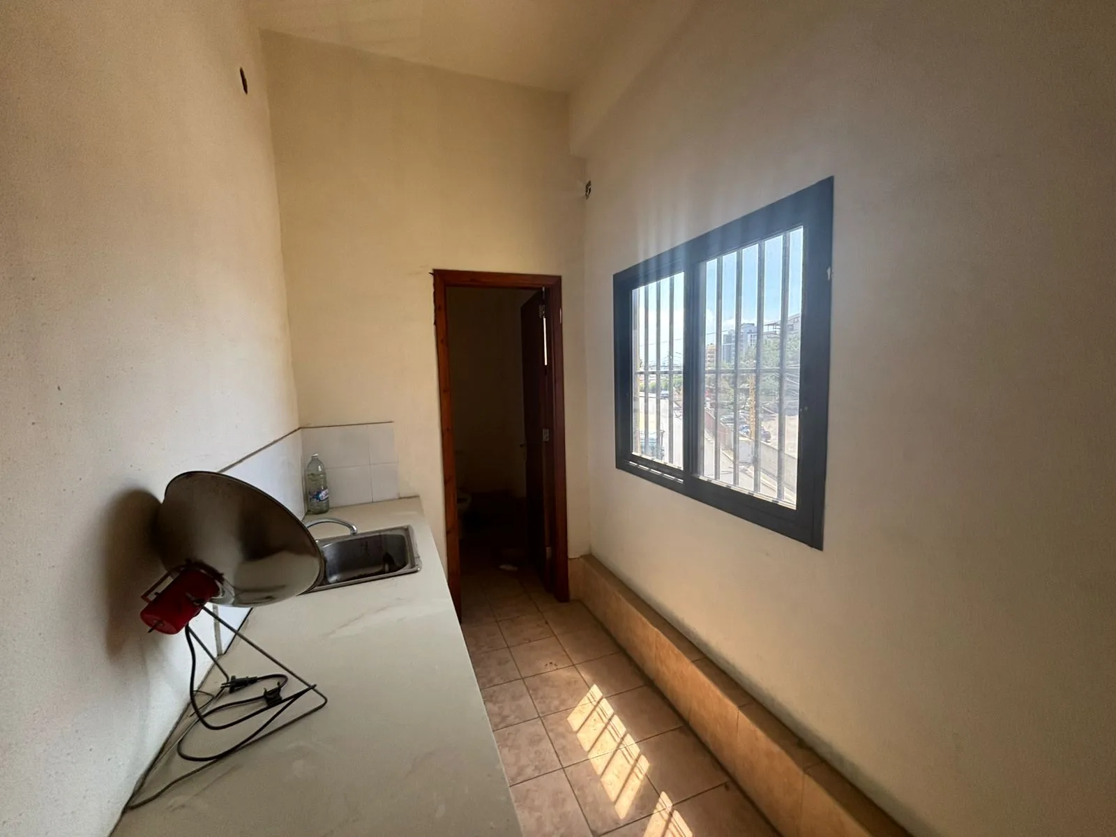 Building for Sale in Dbayeh — الصورة 8