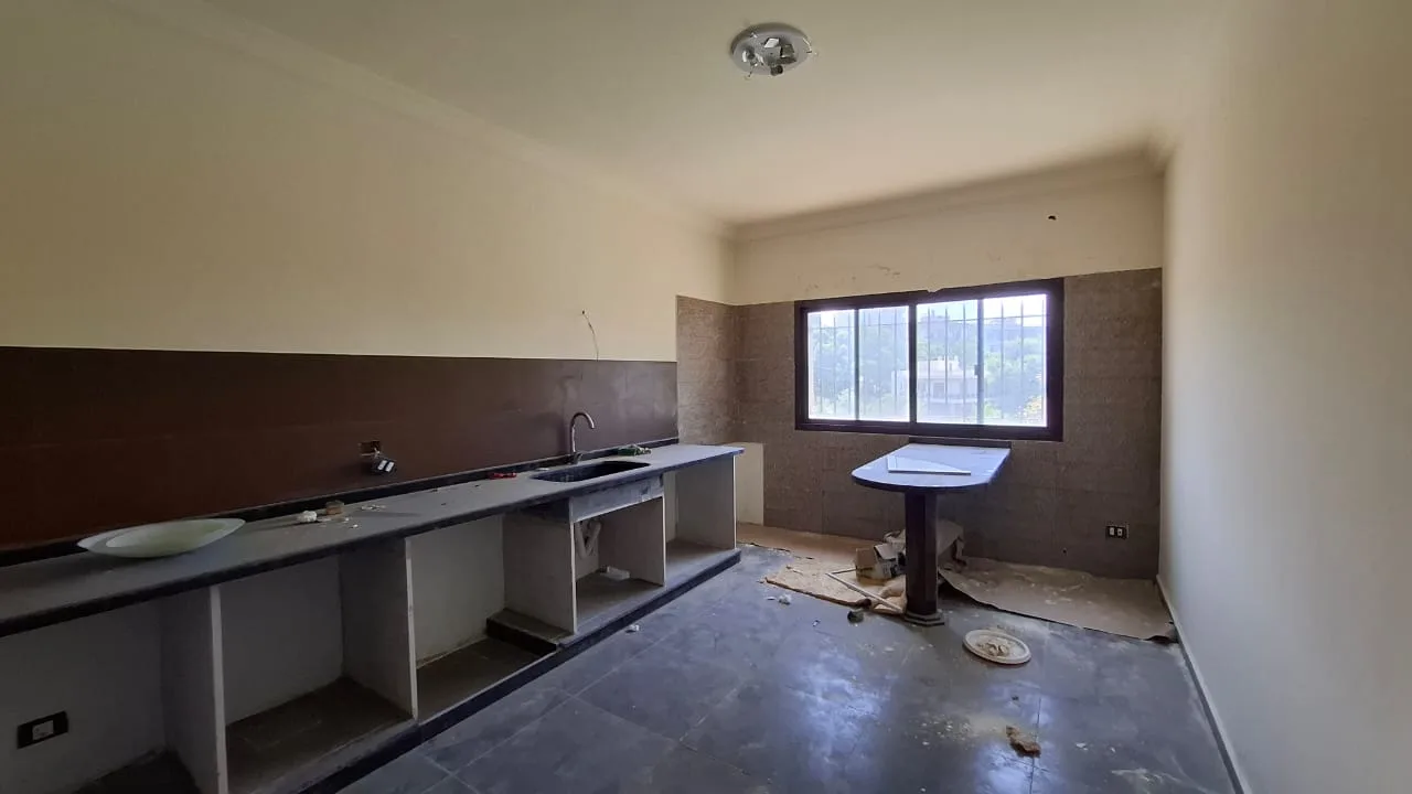 Villa for Sale in Aamchit — الصورة 4