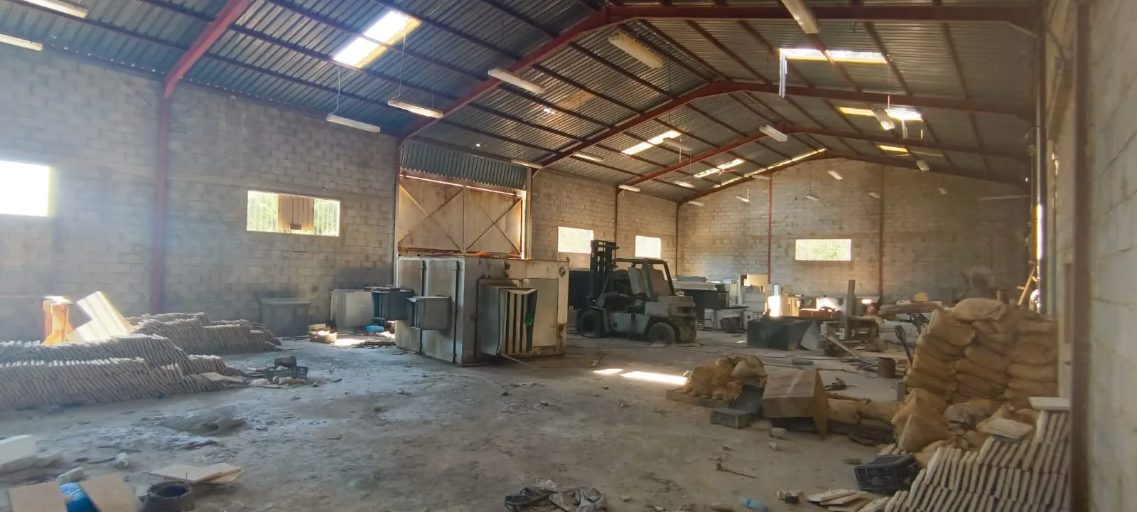 Warehouse for rent in Hbaline — الصورة 2