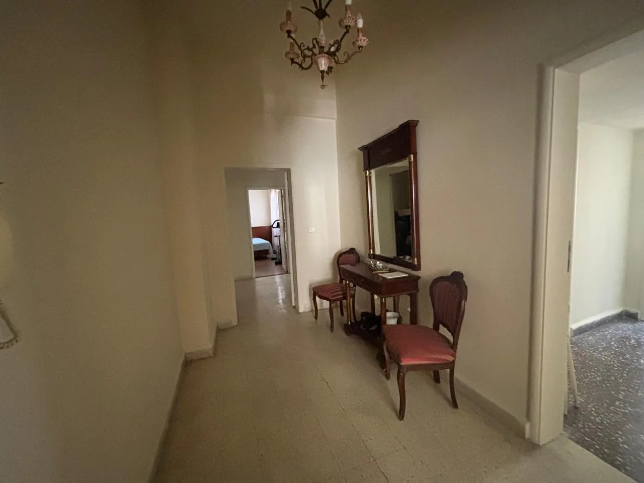 Apartment for Rent in Badaro — الصورة 4