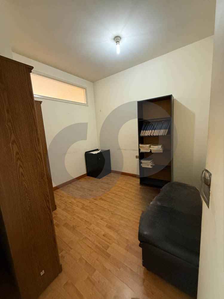 PRIME LOCATION/COMMERCIAL SPACE/MAZRAA-BEIRUT — الصورة 2