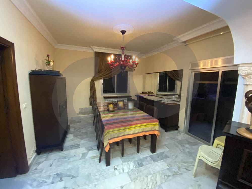 well-maintained apartment is for sale in Batroun — الصورة 3