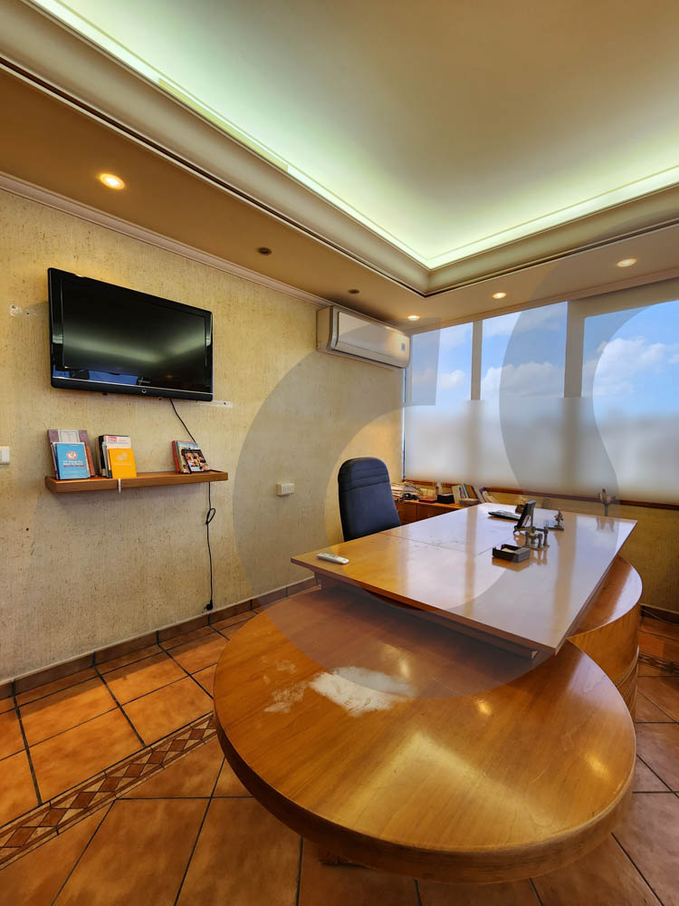 Super prime location office in Jounieh — الصورة 2
