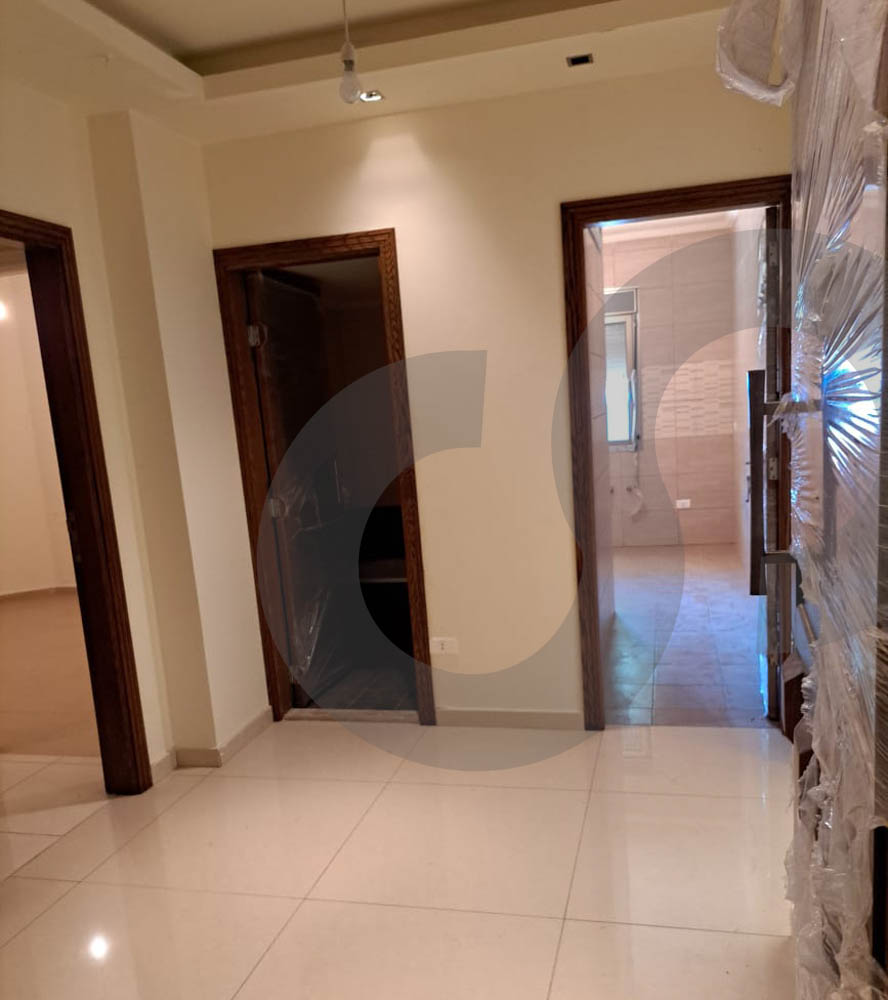 150 sqm Apartment-Jouret El Ballout-150 sqm Garden — الصورة 3