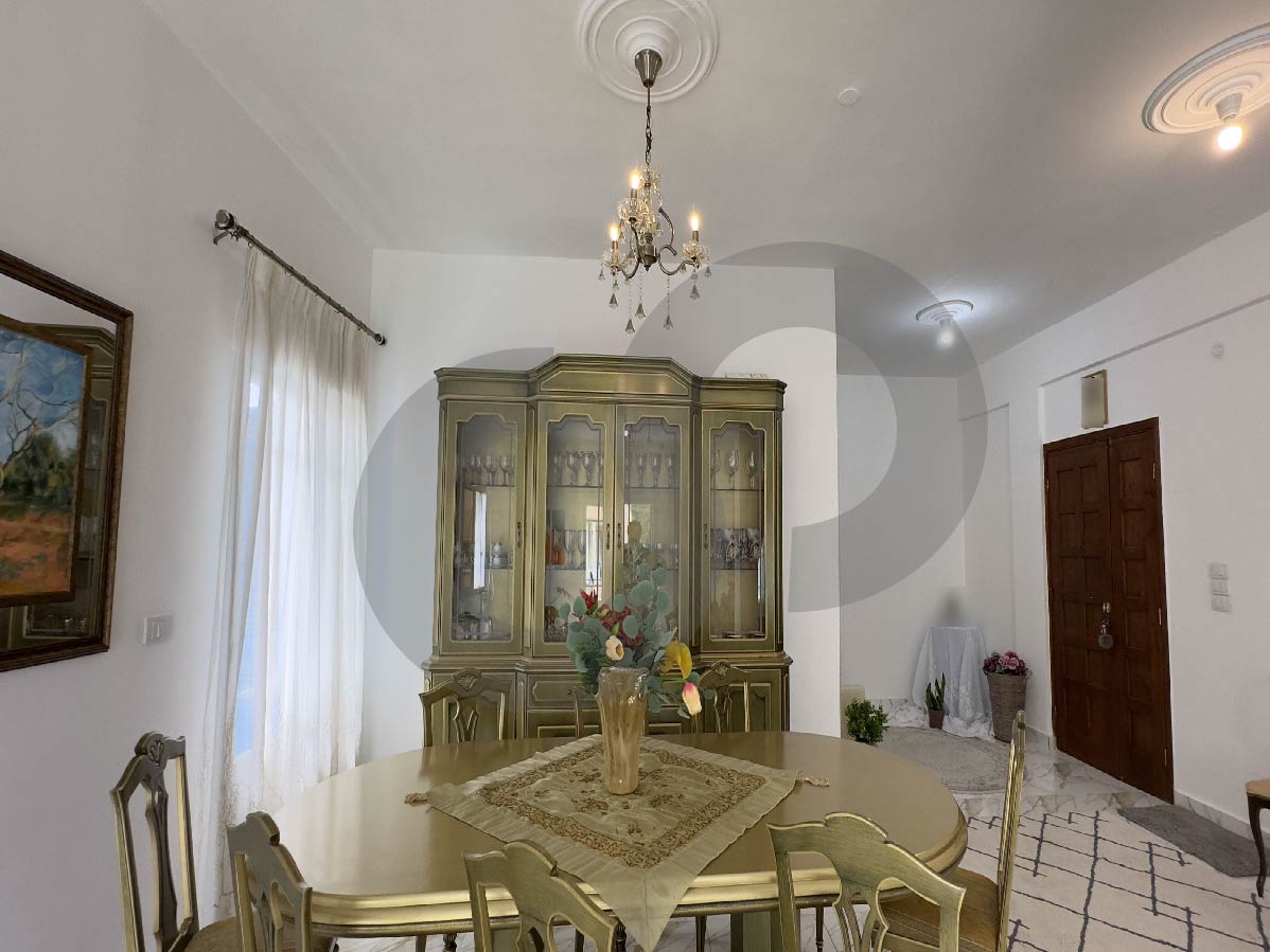In the heart of ZGHARTA - very spacious-unobstructed view - natural light - 210 SQM Zgharta\ — الصورة 3