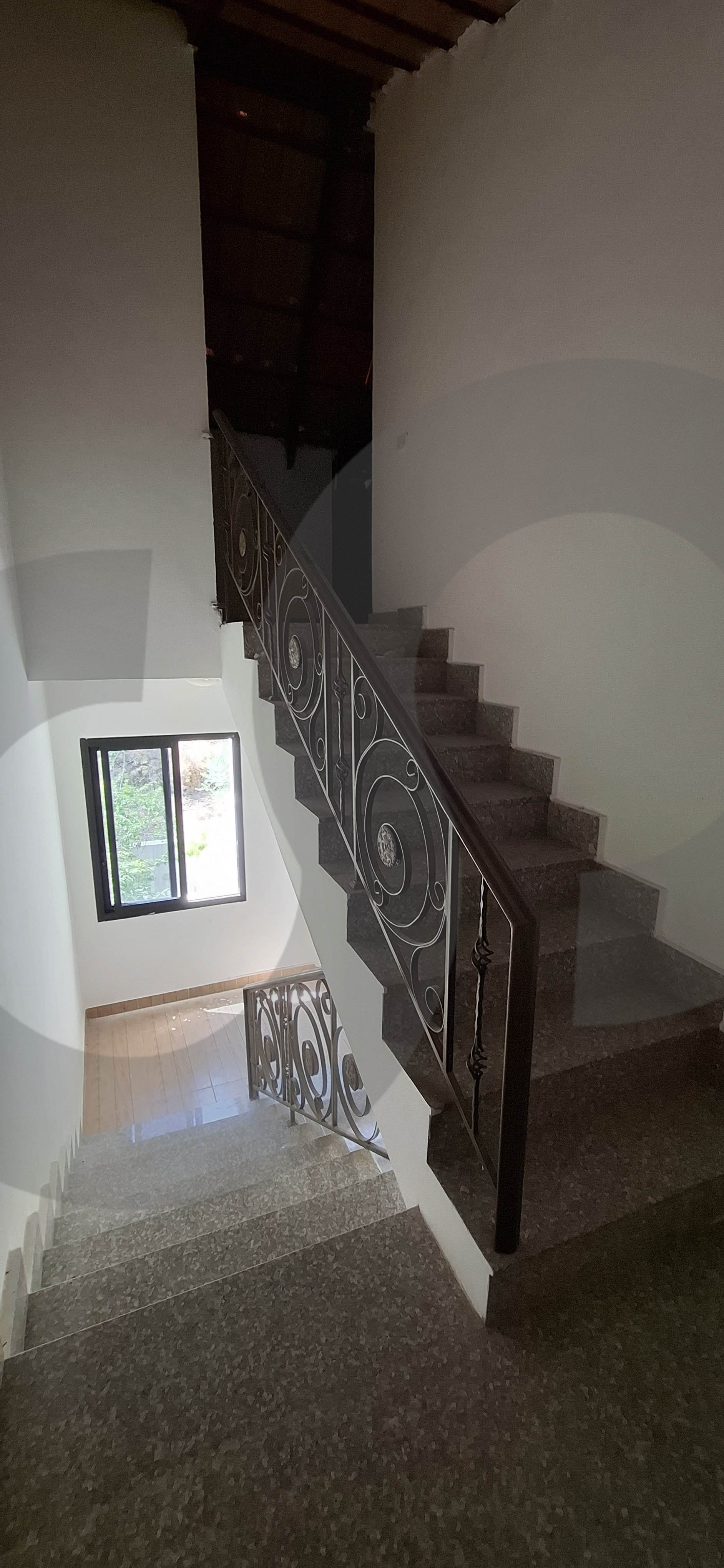 Mini Villa for Sale in Baasir - Chouf — الصورة 3