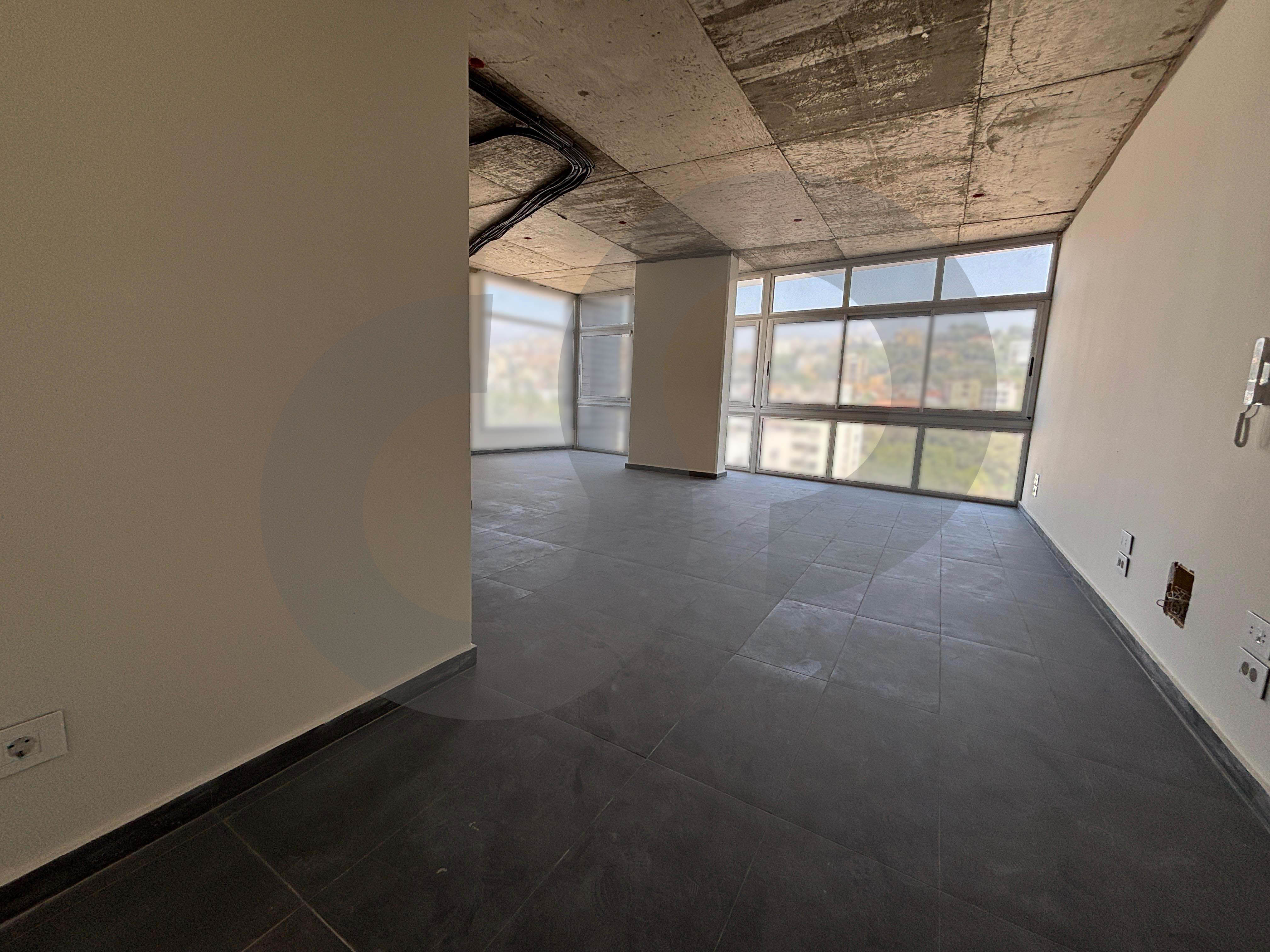 office - brand new commercial center- prime Dbayeh — الصورة 2
